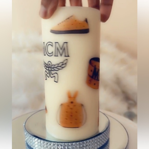 💜Pick (1) 360 view CRAFTED CANDLES - Picture 9 of 9